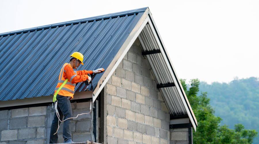 Professional gutter cleaning in Goldonna, LA